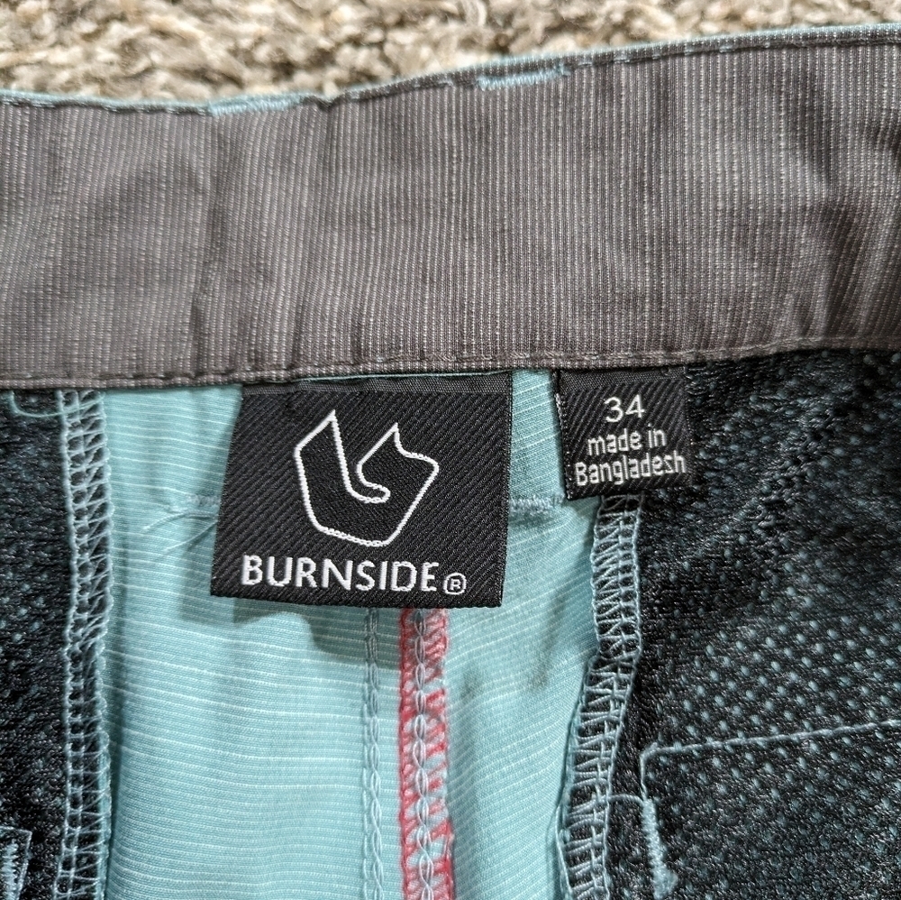 NWT Burnside blue two-in-one walk & board short 34 - Picture 7 of 11